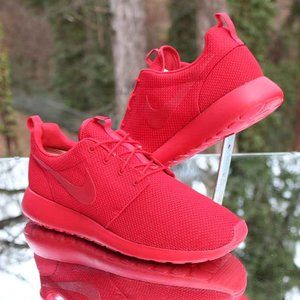 Nike Roshe Run Triple Red Men’s Size 14